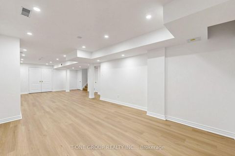 Photo 42 at 87 Serene Way, Patterson, Vaughan