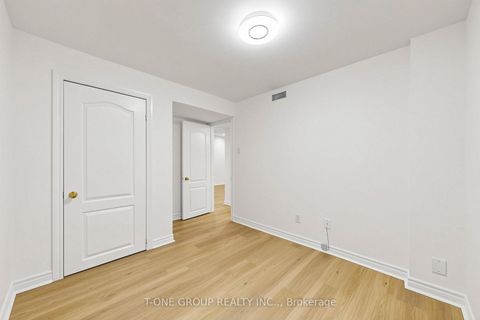 Photo 43 at 87 Serene Way, Patterson, Vaughan