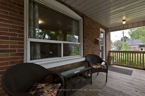 Photo 3 at 14 Lake Shore Drive, New Toronto, Toronto