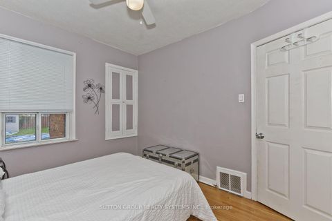Photo 17 at 14 Lake Shore Drive, New Toronto, Toronto