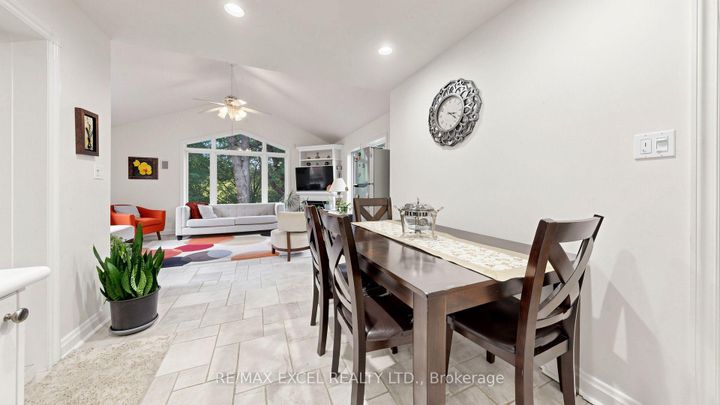 Photo 14 at 131 Burbank Drive, Bayview Village, Toronto