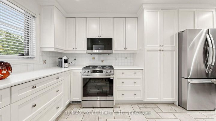 Photo 18 at 131 Burbank Drive, Bayview Village, Toronto