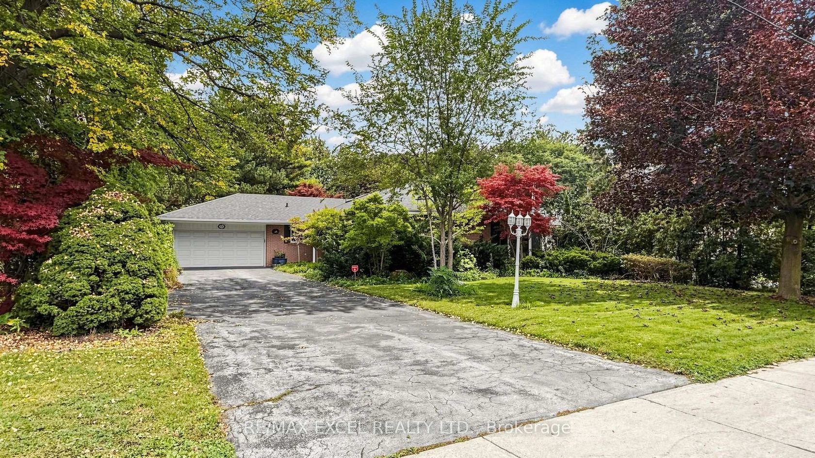 131 Burbank Drive, Bayview Village, Toronto 2