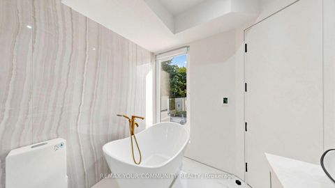 Photo 21 at 2970B Bayview Avenue, Willowdale East, Toronto