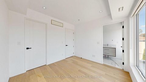 Photo 29 at 2970B Bayview Avenue, Willowdale East, Toronto