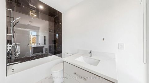 Photo 31 at 2970B Bayview Avenue, Willowdale East, Toronto