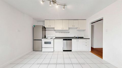 Photo 18 at 132 Marion Street, Roncesvalles, Toronto