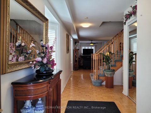 Photo 2 at 6 Echo Glen Road, Morningside, Toronto