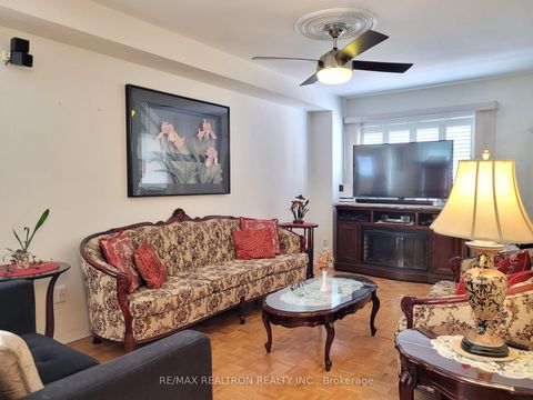 Photo 6 at 6 Echo Glen Road, Morningside, Toronto