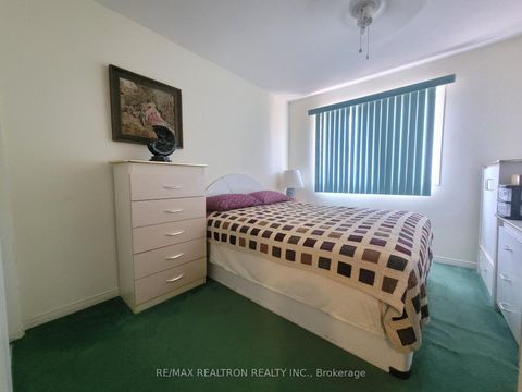 Photo 21 at 6 Echo Glen Road, Morningside, Toronto