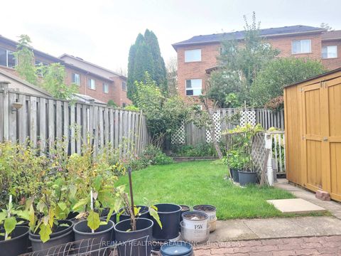Photo 27 at 6 Echo Glen Road, Morningside, Toronto