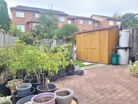 Photo 28 at 6 Echo Glen Road, Morningside, Toronto