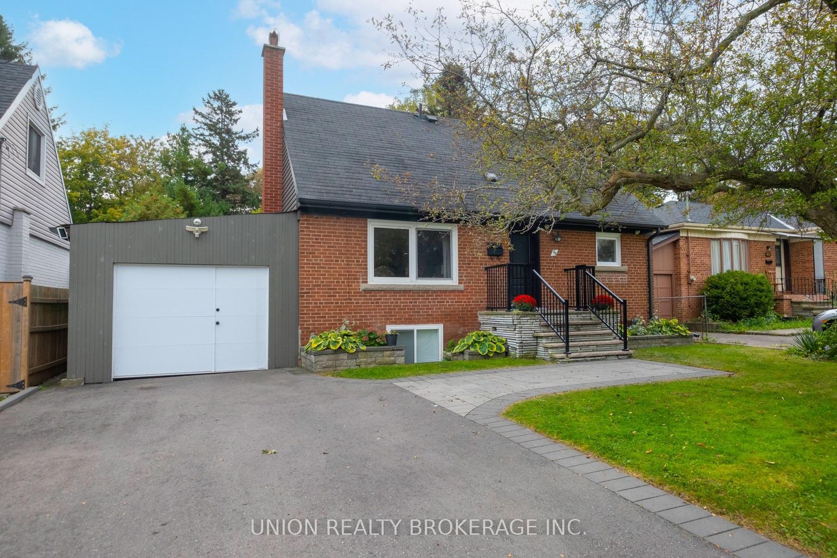 65 Adanac Drive, Cliffcrest, Toronto 