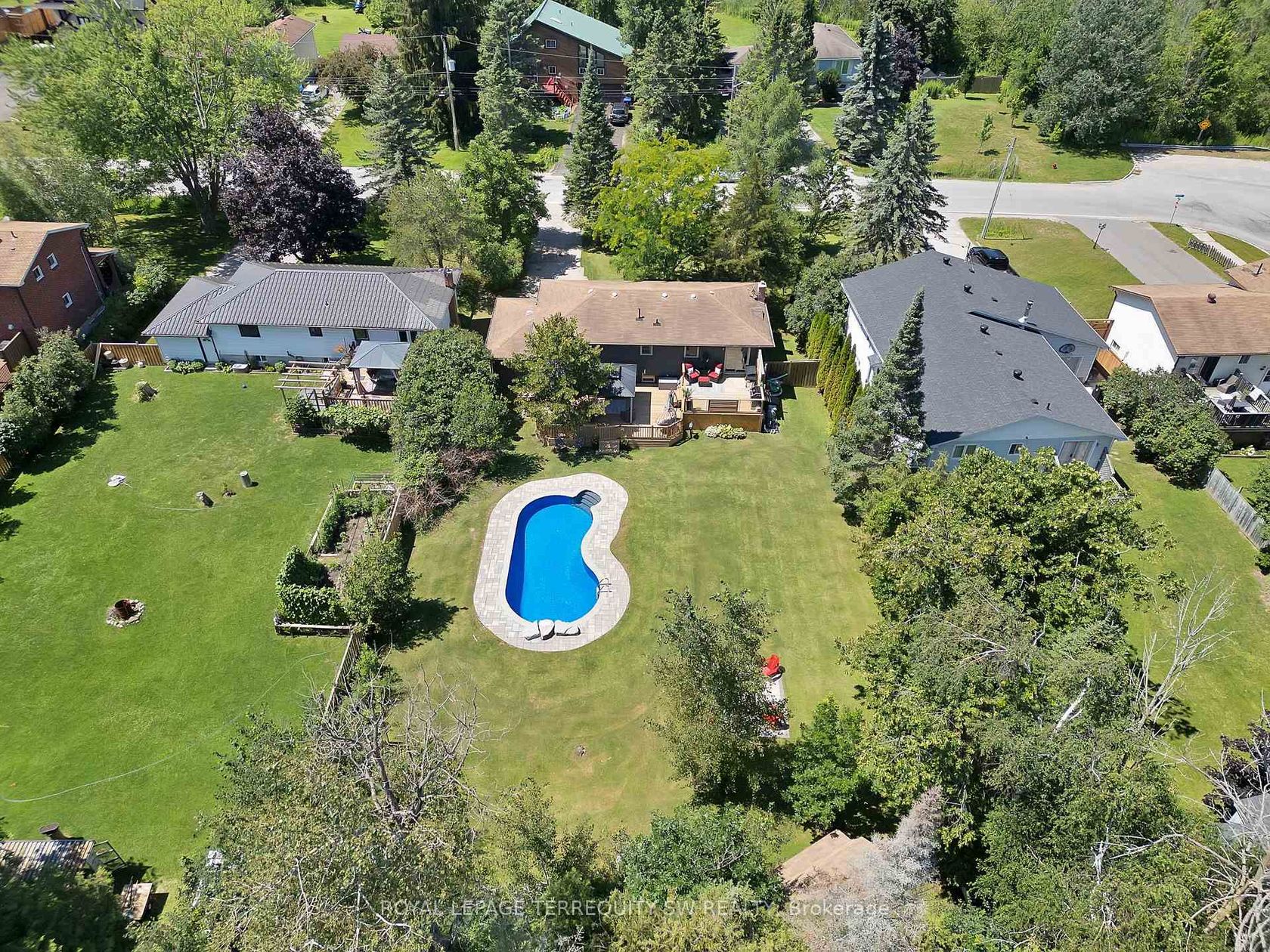 2249 Willard Avenue, Alcona, Innisfil photo number 2