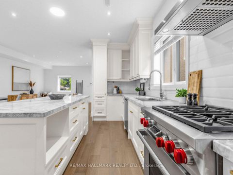 Photo 6 at 4 Woodville Avenue, Broadview North, Toronto