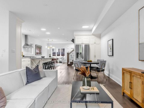 Photo 13 at 4 Woodville Avenue, Broadview North, Toronto