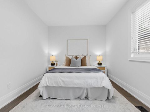 Photo 22 at 4 Woodville Avenue, Broadview North, Toronto