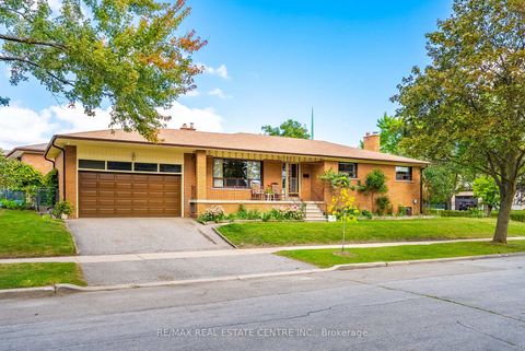 Photo 0 at 4 Dunreo Drive, CFB, Toronto