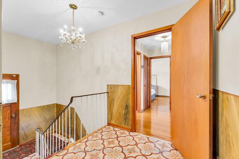Photo 27 at 4 Dunreo Drive, CFB, Toronto