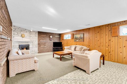Photo 30 at 4 Dunreo Drive, CFB, Toronto