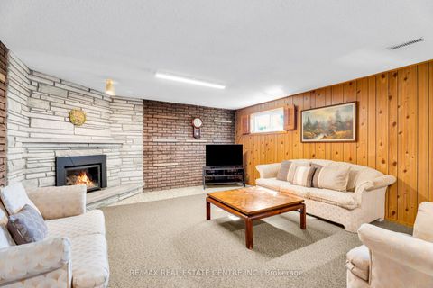 Photo 31 at 4 Dunreo Drive, CFB, Toronto