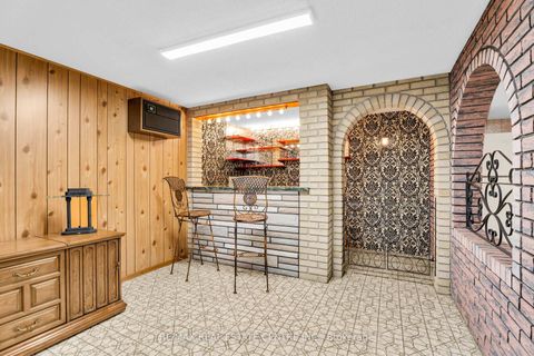 Photo 35 at 4 Dunreo Drive, CFB, Toronto