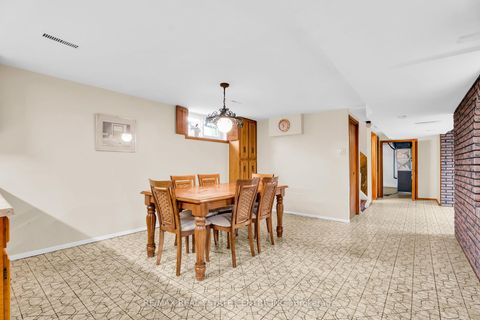 Photo 41 at 4 Dunreo Drive, CFB, Toronto
