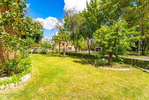 Photo 43 at 4 Dunreo Drive, CFB, Toronto