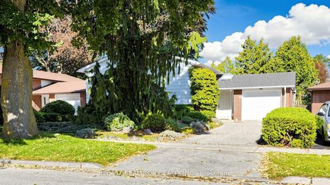 Photo 2 at 54 Dolly Varden Boulevard, Woburn, Toronto