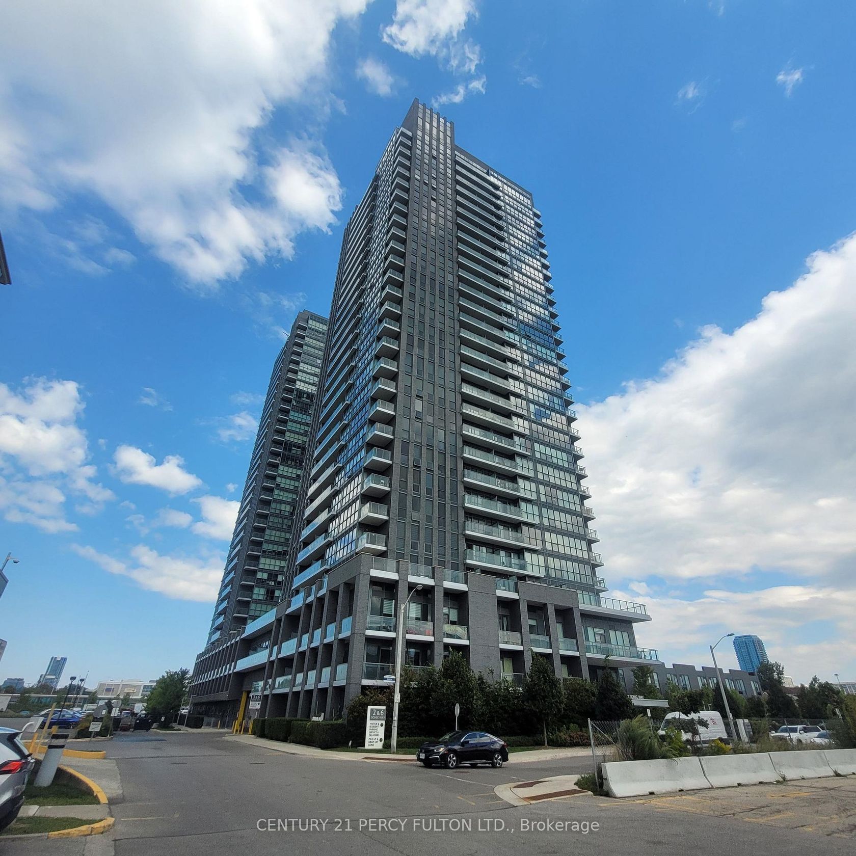 1508 - 2 Sonic Way, Flemingdon Park, Toronto 