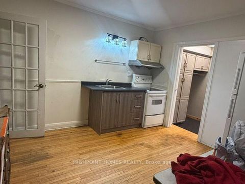 Photo 2 at 118 Kitchener Road, West Hill, Toronto