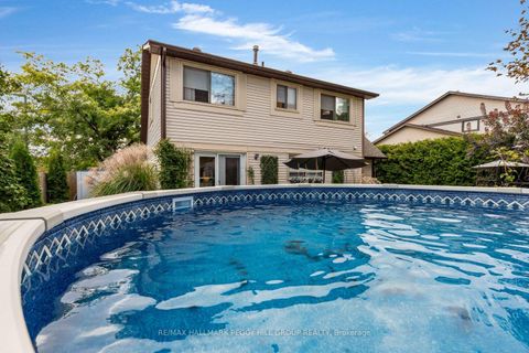 Photo 2 at 48 Oren Boulevard, Sunnidale, Barrie