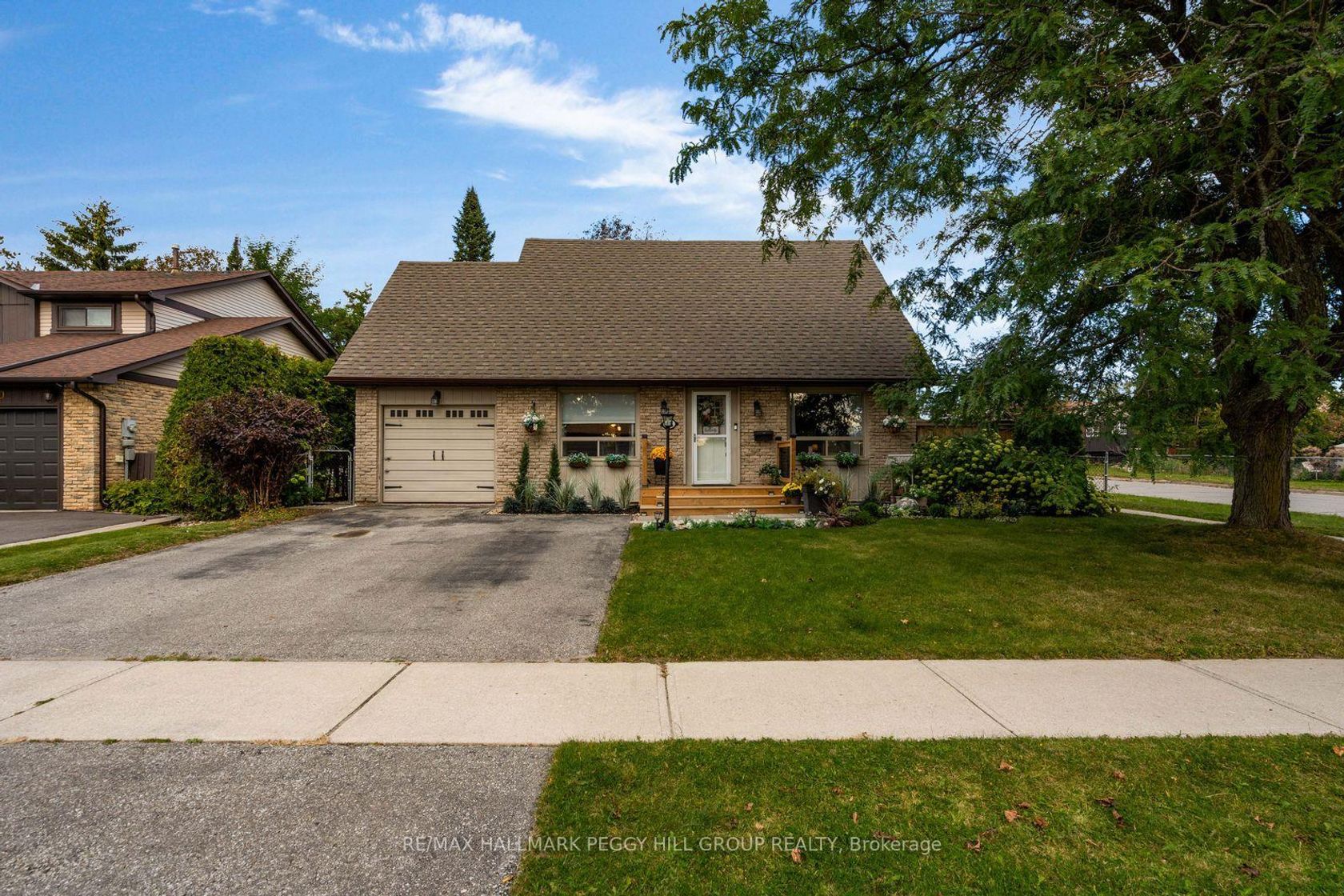 48 Oren Boulevard, Sunnidale, Barrie photo number 2