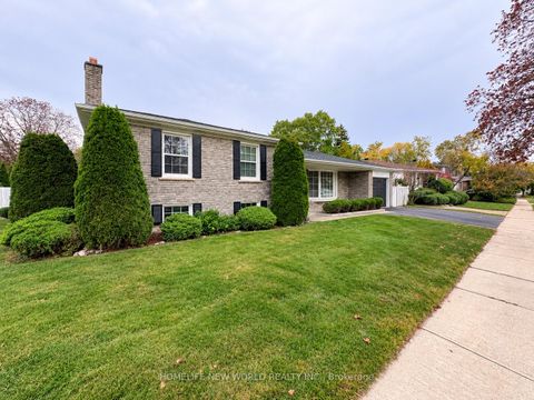 Photo 2 at 53 Pebblehill Square, Agincourt North, Toronto