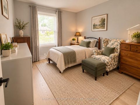Photo 15 at 53 Pebblehill Square, Agincourt North, Toronto