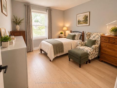 Photo 17 at 53 Pebblehill Square, Agincourt North, Toronto