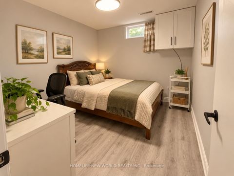 Photo 23 at 53 Pebblehill Square, Agincourt North, Toronto