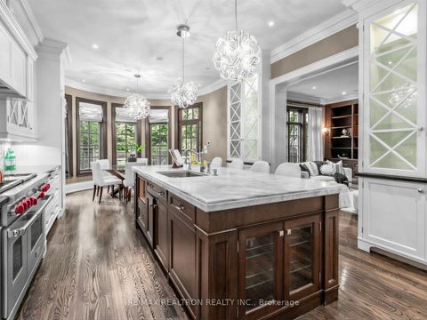 Photo 12 at 516 Vesta Drive, Forest Hill South, Toronto