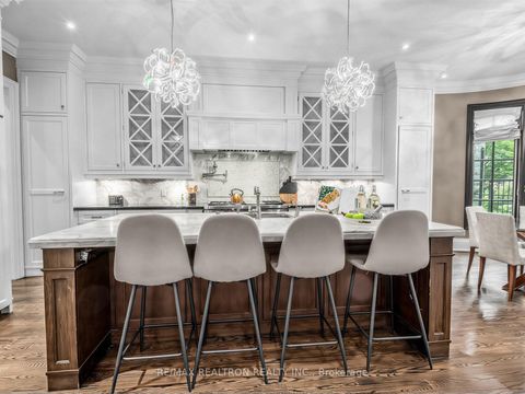 Photo 13 at 516 Vesta Drive, Forest Hill South, Toronto
