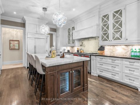 Photo 14 at 516 Vesta Drive, Forest Hill South, Toronto