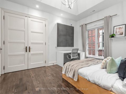 Photo 32 at 516 Vesta Drive, Forest Hill South, Toronto