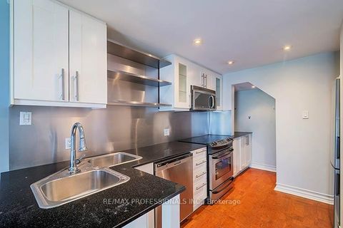 Photo 16 at 702 - 88 Charles Street E, Yonge Corridor, Toronto