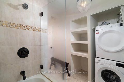 Photo 31 at 702 - 88 Charles Street E, Yonge Corridor, Toronto