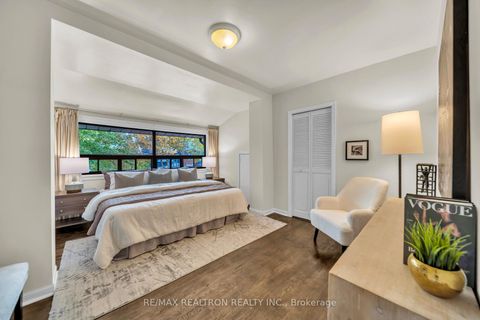 Photo 10 at 155 Arlington Avenue, Cedarvale, Toronto