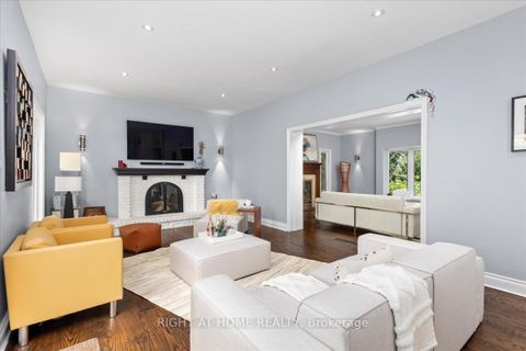 Photo 8 at 437 The Kingsway, Humber Valley, Toronto