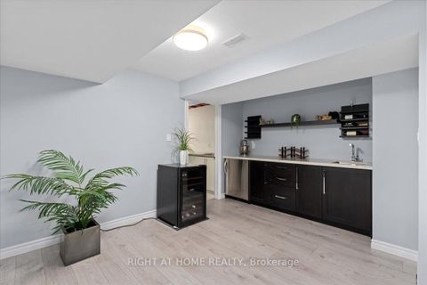 Photo 32 at 437 The Kingsway, Humber Valley, Toronto