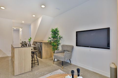 Photo 28 at MAIN AND LANEWAY - 11 Merrill Avenue W, Woodbine Corridor, Toronto