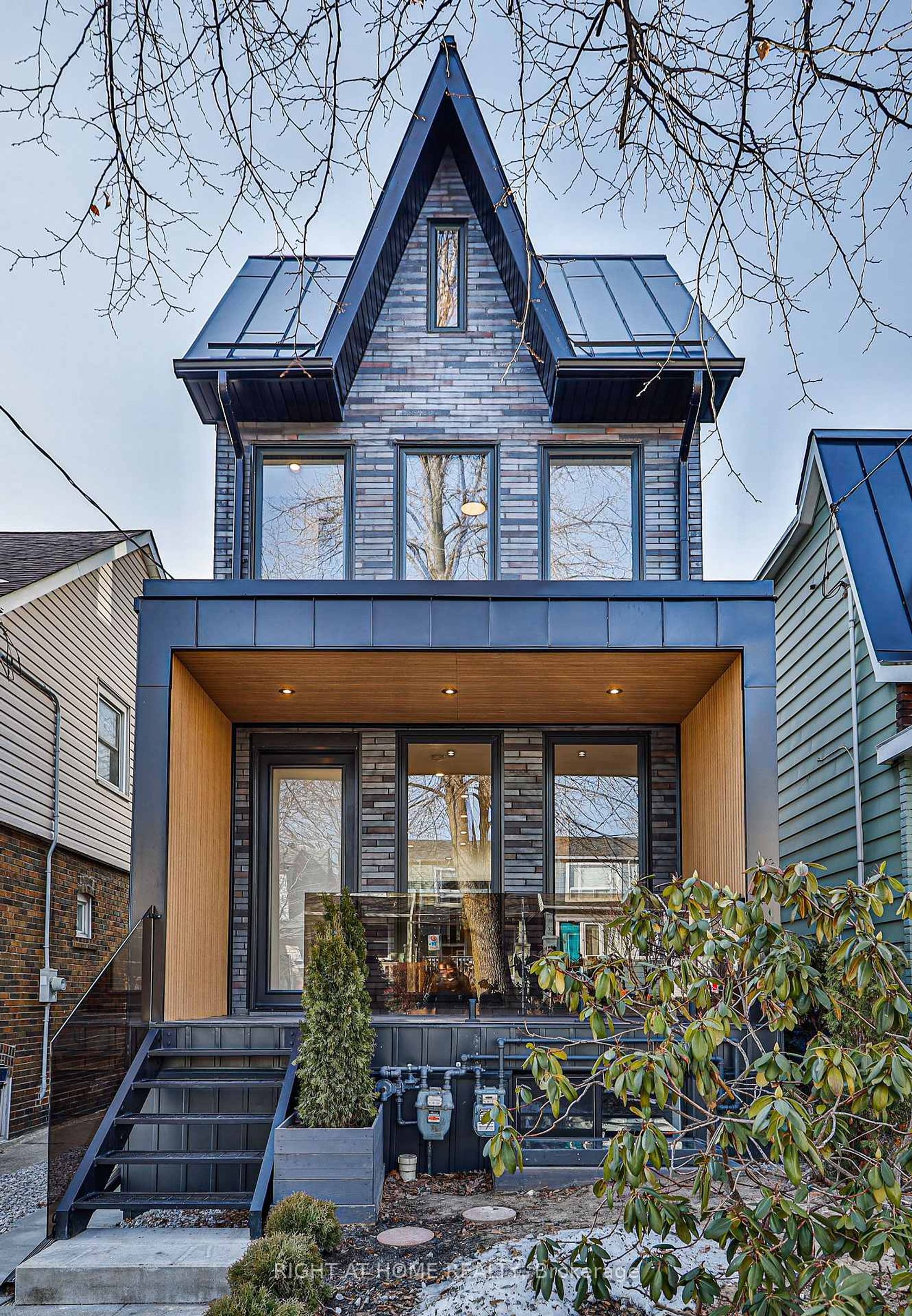 MAIN AND LANEWAY - 11 Merrill Avenue W, Woodbine Corridor, Toronto 