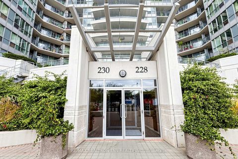 Photo 4 at 1501 - 228 Queens Quay W, Waterfront Communities C1, Toronto