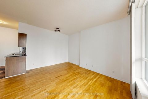 Photo 16 at 1501 - 228 Queens Quay W, Waterfront Communities C1, Toronto